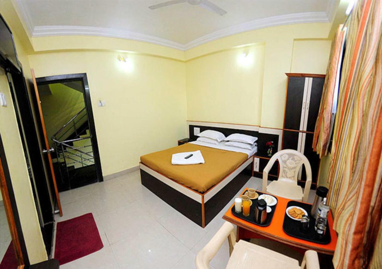 شيردي Hotel Sai Ganesh المظهر الخارجي الصورة