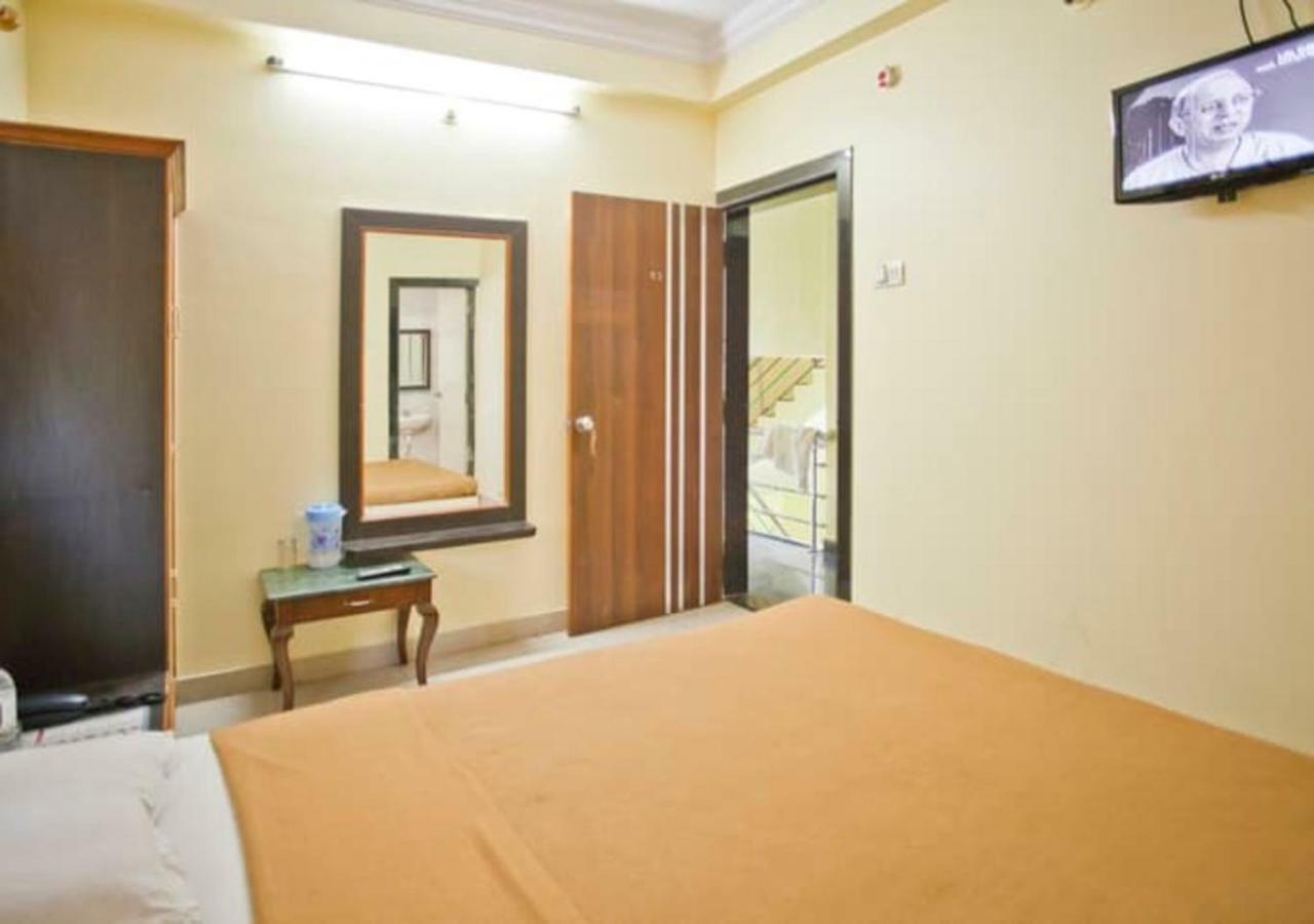 شيردي Hotel Sai Ganesh المظهر الخارجي الصورة