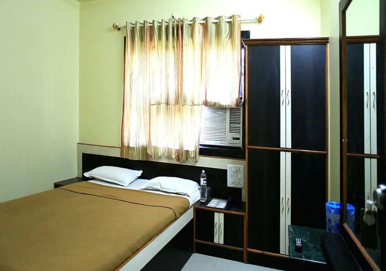 شيردي Hotel Sai Ganesh المظهر الخارجي الصورة